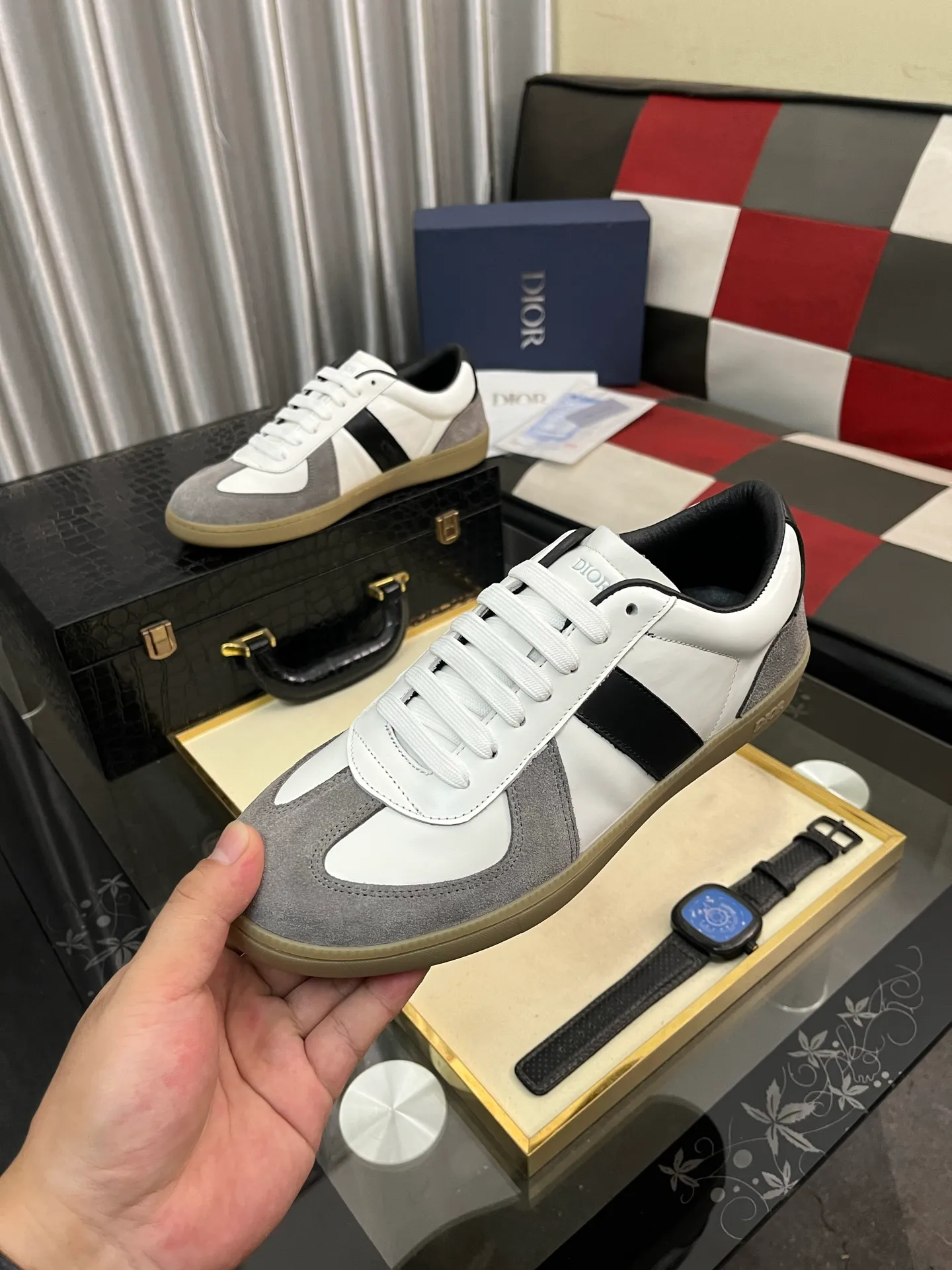 Men's shoes 💰400⌚️⌚️[Dior] Dior's new casual men's shoes are launched in Hong Kong counters. Official website 1:1 production. Original Italian materials. Designed by European and American masters. Perfect shape to create counter quality. Solid color rubber wear-resistant outsole and classic dazzling head! Super versatile and very comfortable. High-end without losing taste, fashionable and novel! ! Absolute focus! Code number: 38-444️⃣Colors available